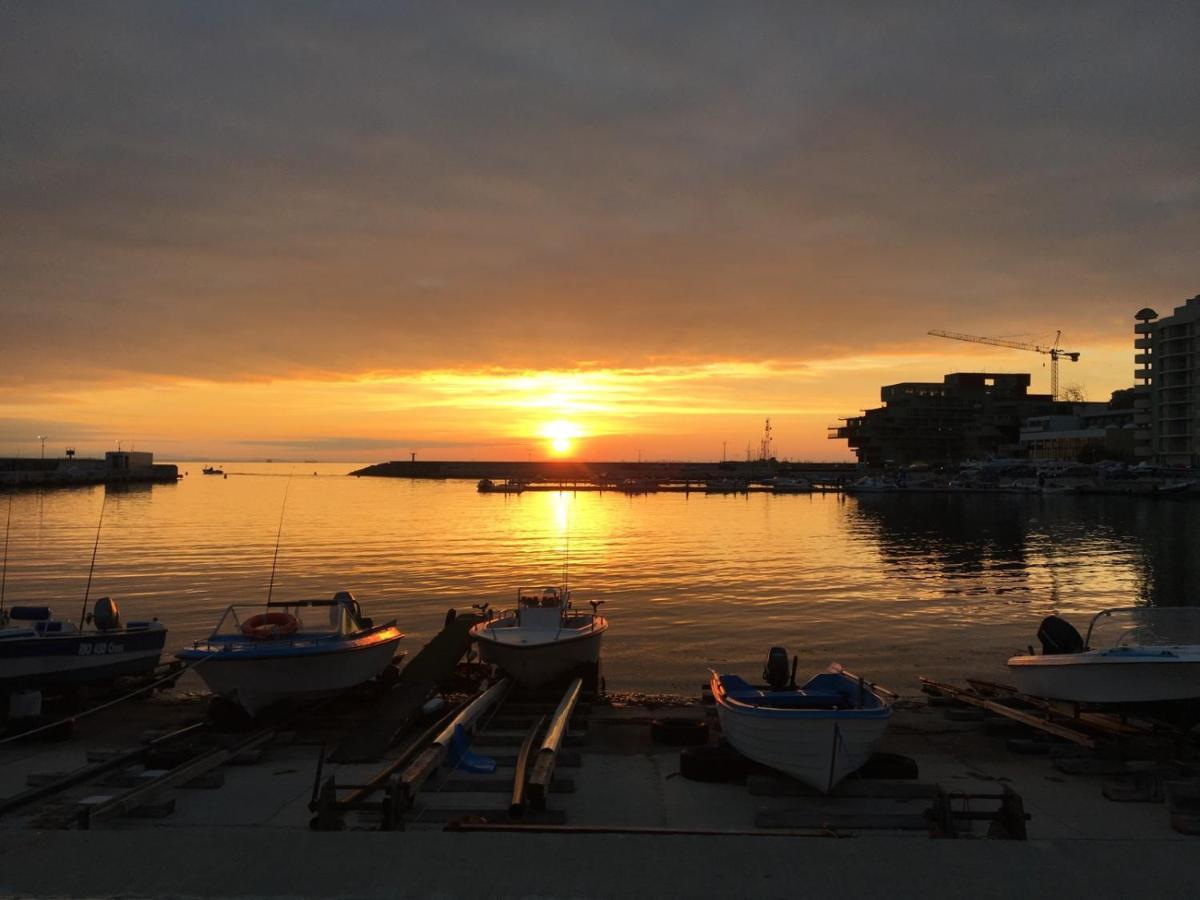 Apartments Sea Sounds Pomorie Exterior foto