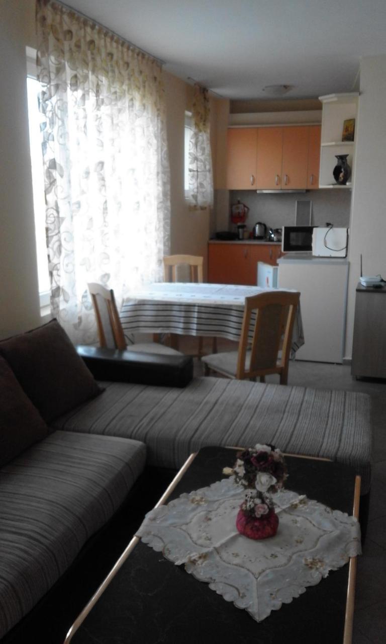 Apartments Sea Sounds Pomorie Exterior foto
